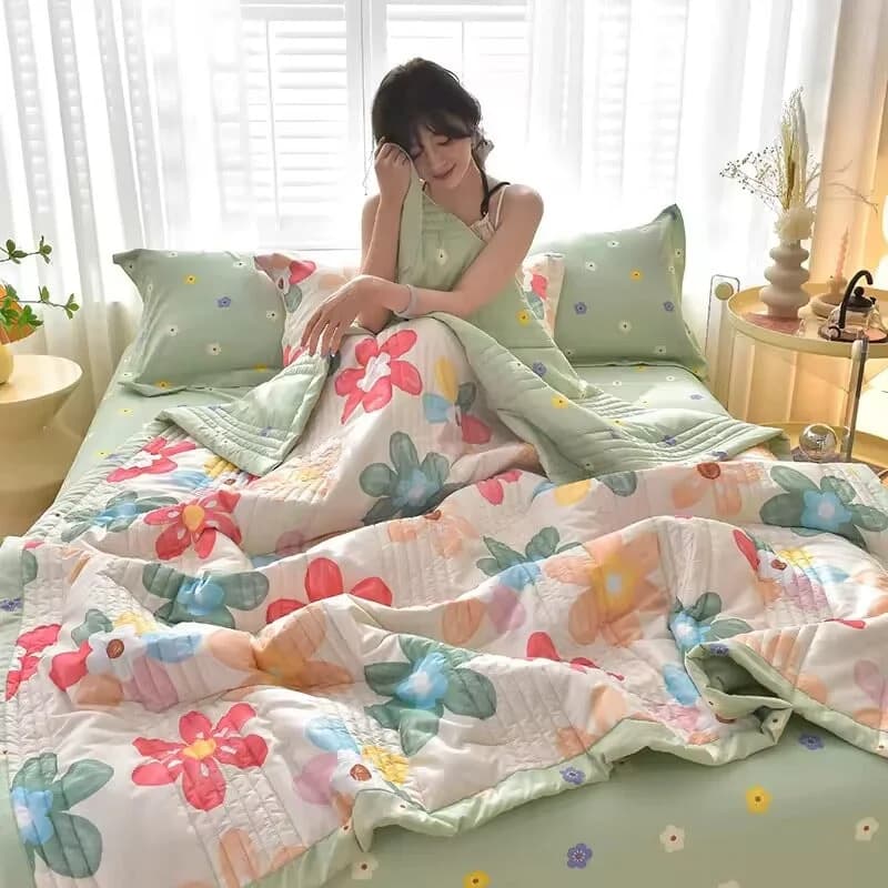 Kawaii Multicolor Flower Polyester Quilt Blanket Set — view 2 Kawaii Multicolor Flower Polyester Quilt Blanket Set — view 2