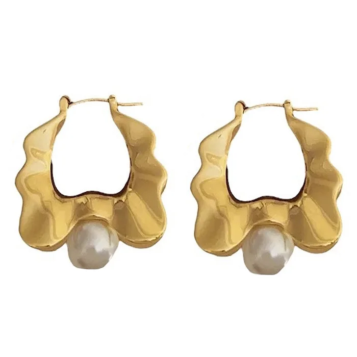 Vintage Pearl Wavy Earrings — view 2 Vintage Pearl Wavy Earrings — view 2