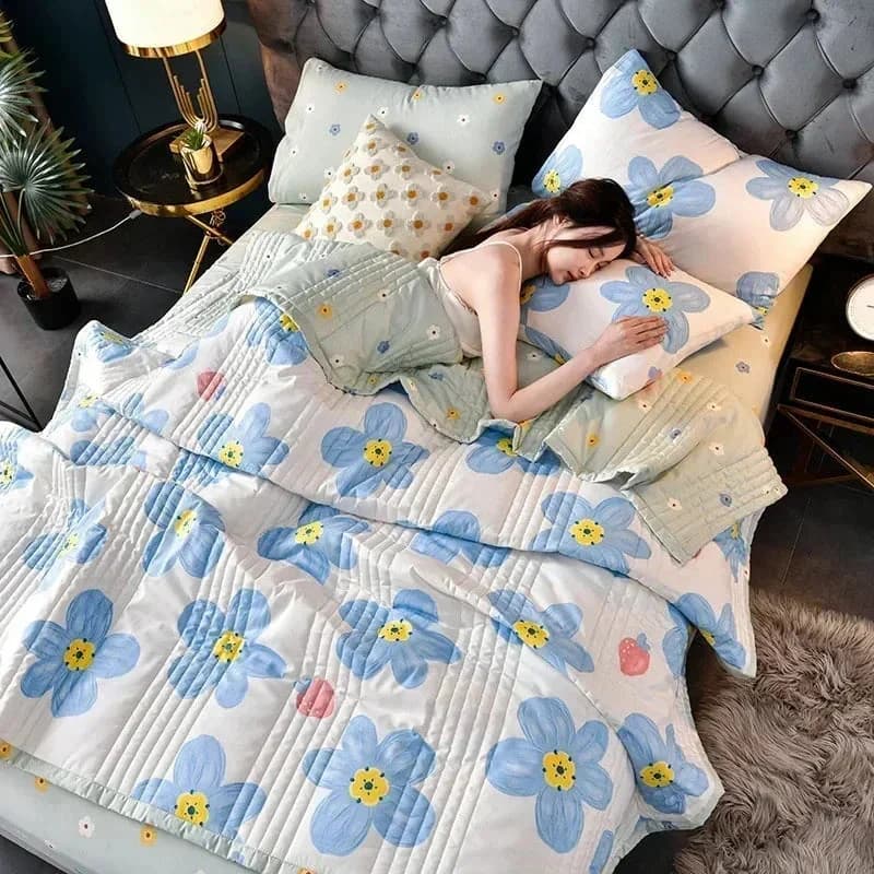 Blue Floral Strawberries Polyester Quilt Blanket Comforter Set — view 1 Blue Floral Strawberries Polyester Quilt Blanket Comforter Set — view 1