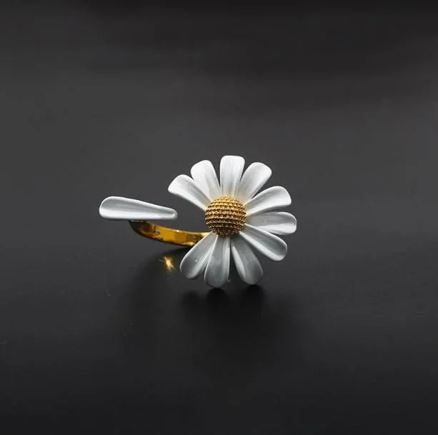 Daisy Flower Ring — view 2 Daisy Flower Ring — view 2