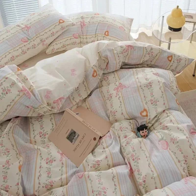 Vintage Flowers Floral Cute Polyester Bedding Set with Bed Sheet — view 1 Vintage Flowers Floral Cute Polyester Bedding Set with Bed Sheet — view 1