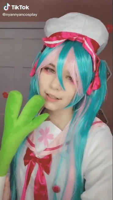 Reference image for 6. nyannyancosplay Reference image for 6. nyannyancosplay