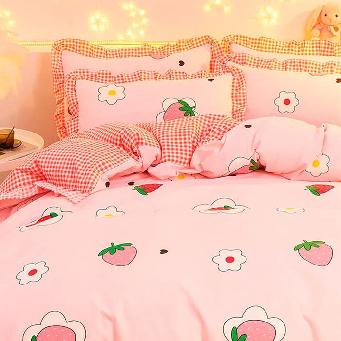 Strawberry Aesthetic Bedding Set π β view 2 Strawberry Aesthetic Bedding Set π β view 2