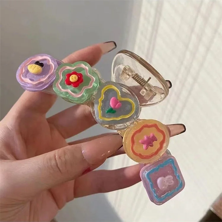Kawaii Aesthetic Hair Claw — view 2 Kawaii Aesthetic Hair Claw — view 2